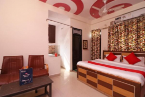 OYO 23302 New Delhi Guest House